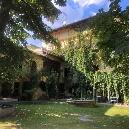 Palazzo Sismonda Bed and Breakfast Corneliano d'Alba Εξωτερικό φωτογραφία