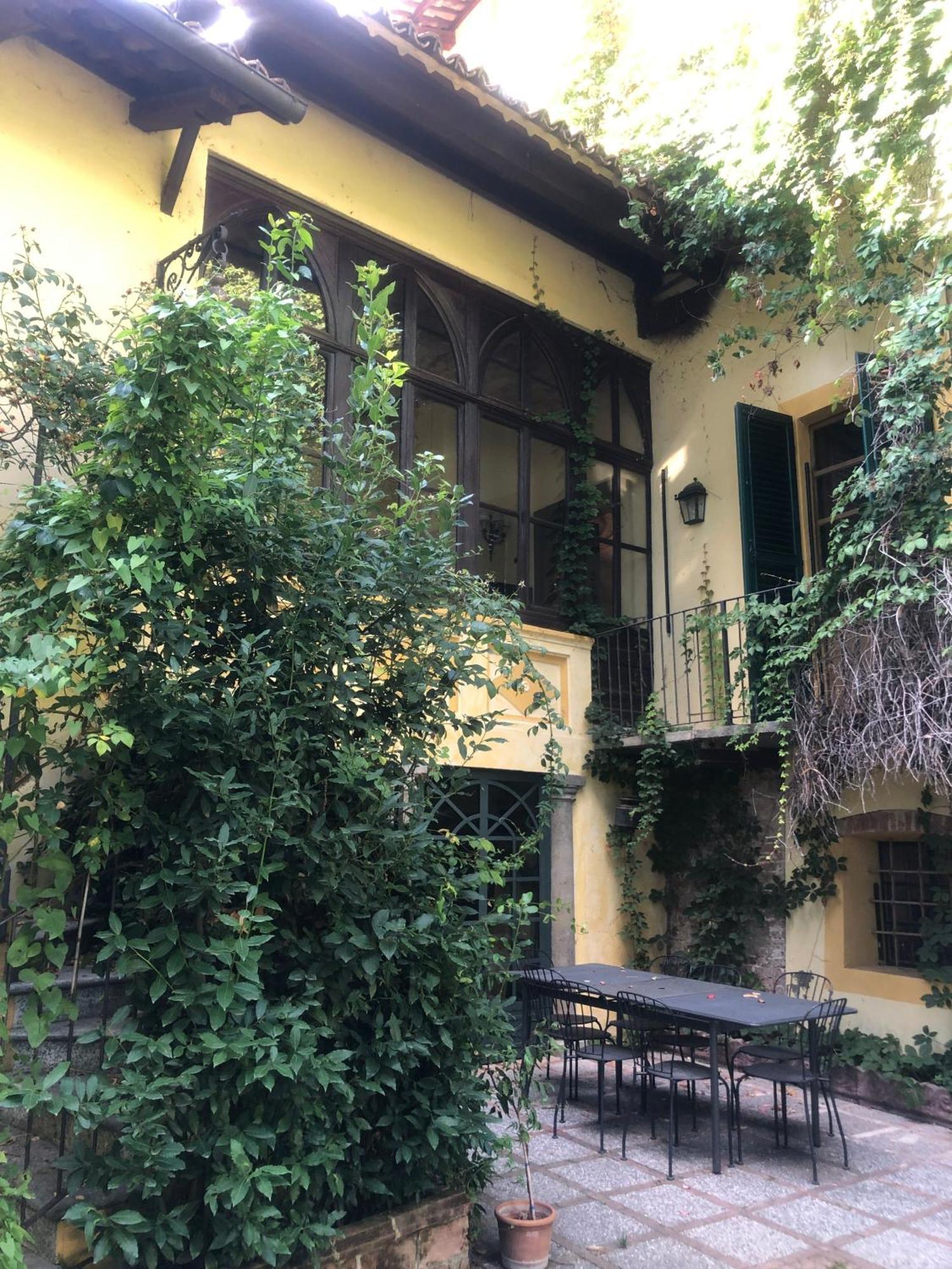 Palazzo Sismonda Bed and Breakfast Corneliano d'Alba Εξωτερικό φωτογραφία