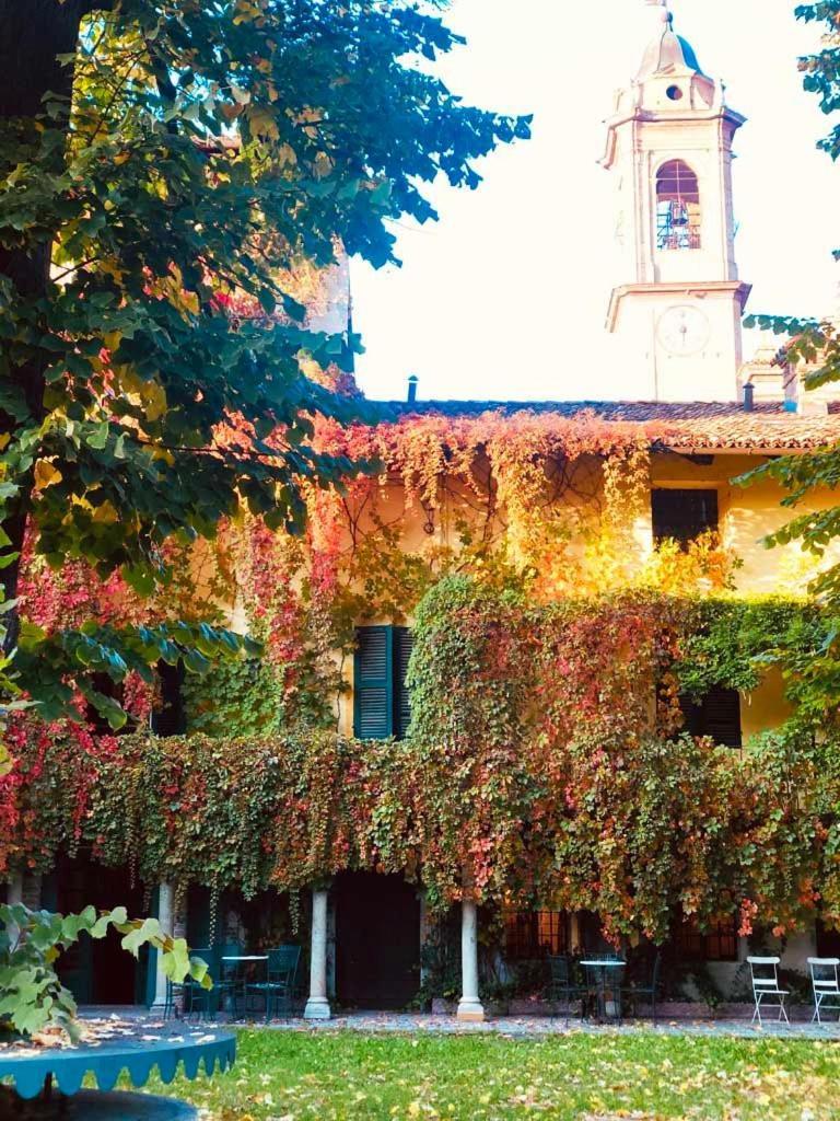 Palazzo Sismonda Bed and Breakfast Corneliano d'Alba Εξωτερικό φωτογραφία