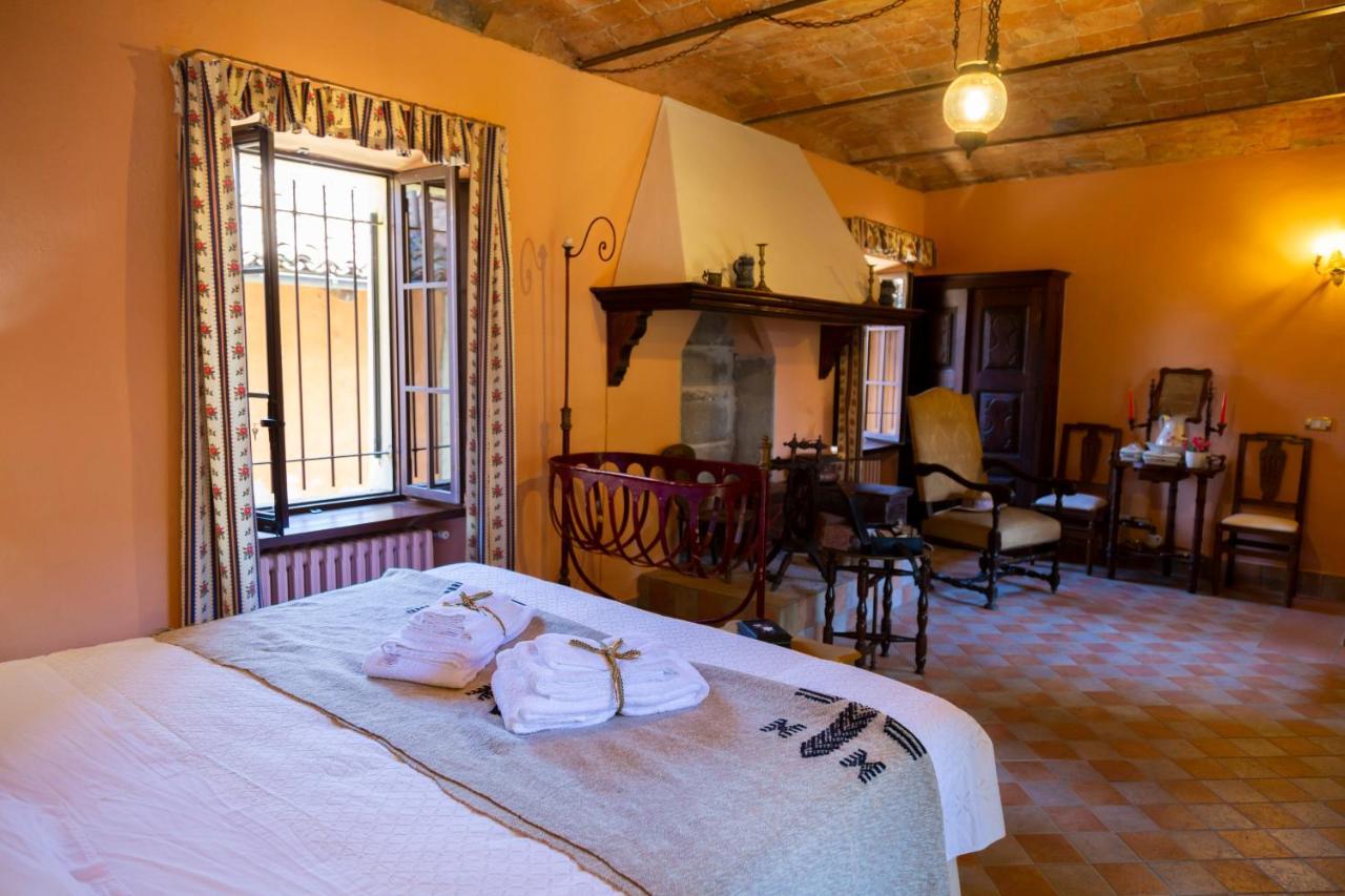 Palazzo Sismonda Bed and Breakfast Corneliano d'Alba Εξωτερικό φωτογραφία