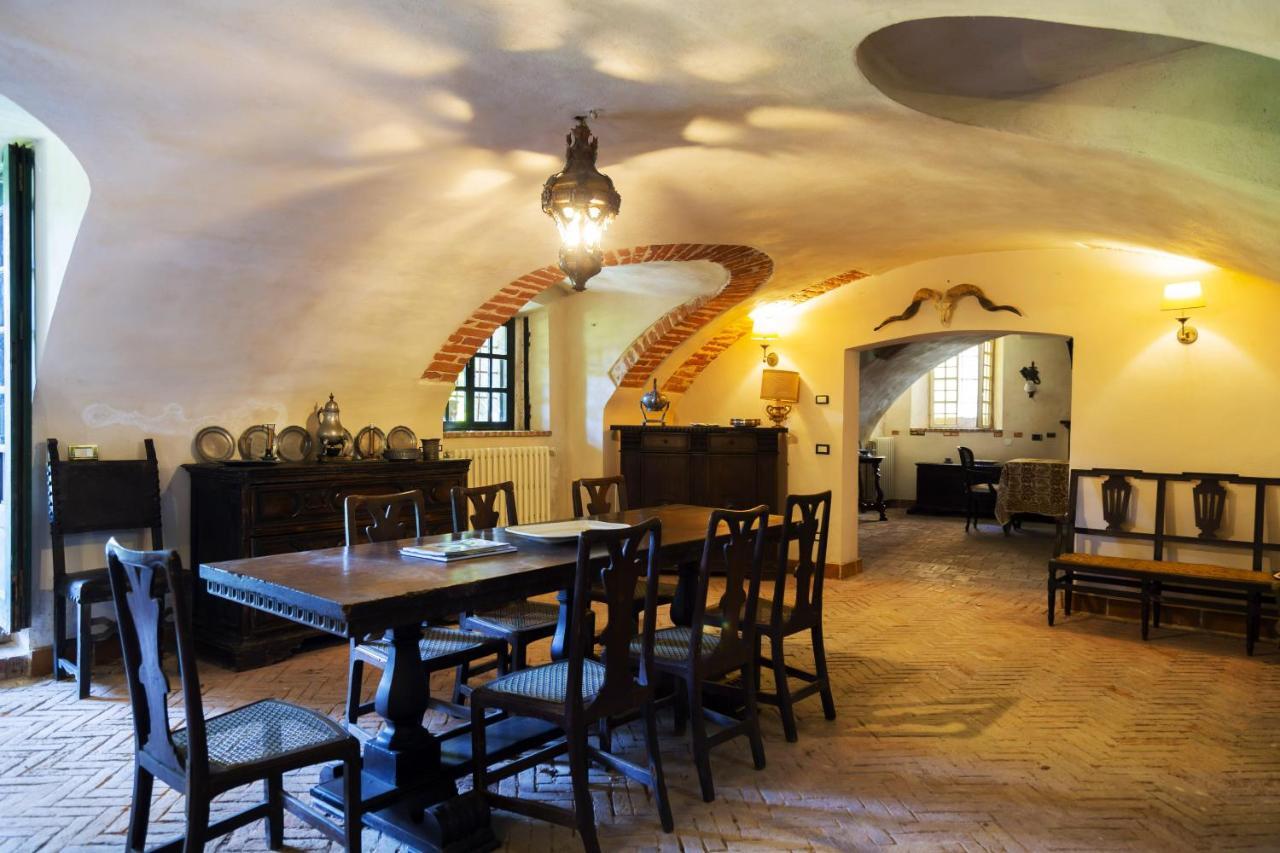 Palazzo Sismonda Bed and Breakfast Corneliano d'Alba Εξωτερικό φωτογραφία