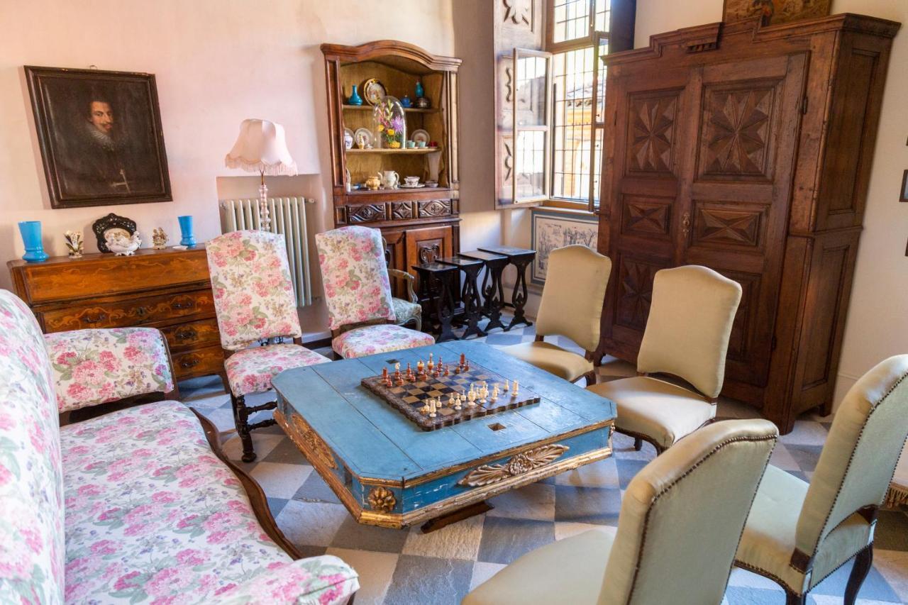 Palazzo Sismonda Bed and Breakfast Corneliano d'Alba Εξωτερικό φωτογραφία